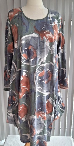 Italian khaki abstract print - italian,